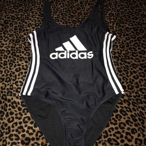 🖤NWT ADIDAS WOMANS ONE PIECE SWIMSUIT 🖤